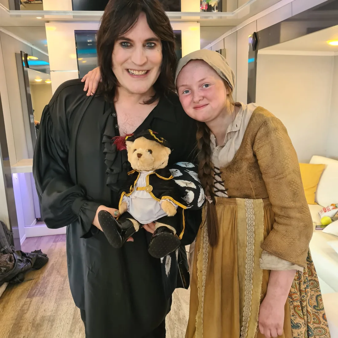 A KTTA performer backstage with Noel Fielding